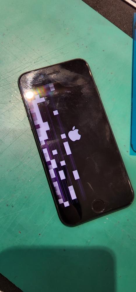 【本日の修理】iPhone X 液晶パネル交換