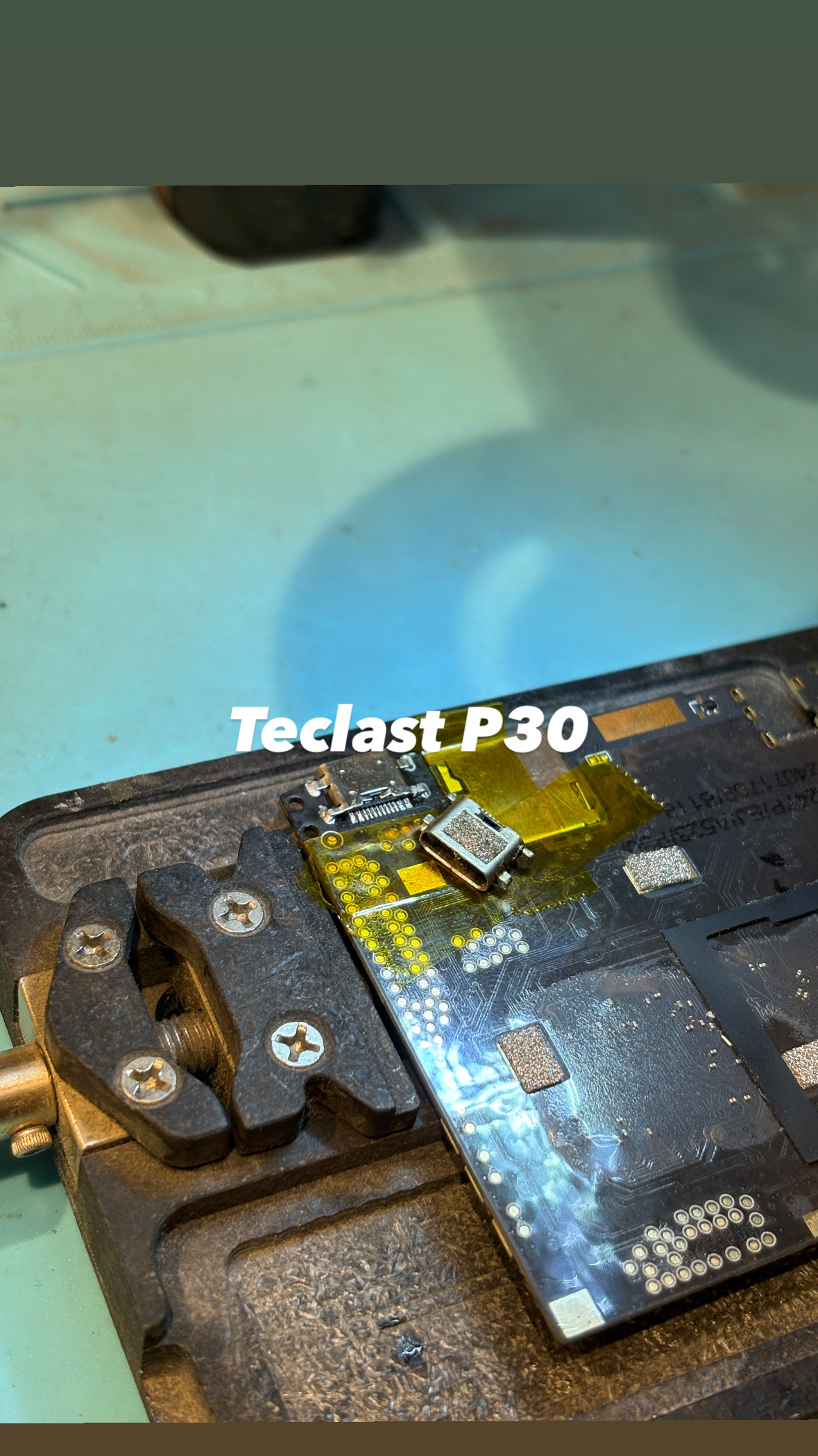 【本日の修理】Teclast P30 充電ケーブルが刺さらない！